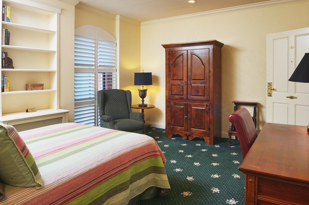 Hotel Mac Richmond Eksteriør bilde